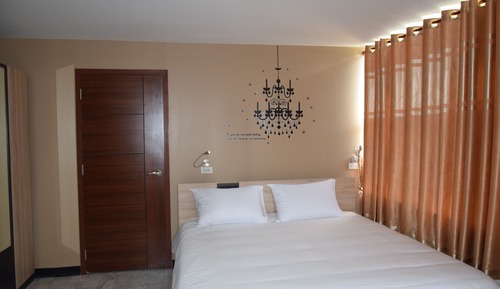 Double Room 