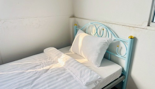 Single Room, Shared Bathroom