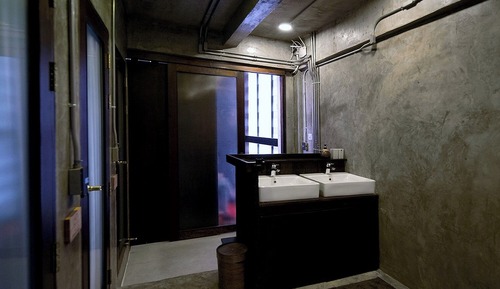 Family Room, Private Bathroom