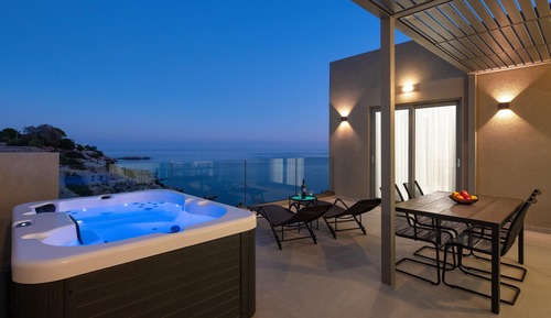 Luxury Suite, 1 Bedroom, Hot Tub, Sea View