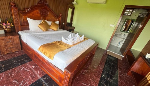 Deluxe Double Room, Balcony, Garden View