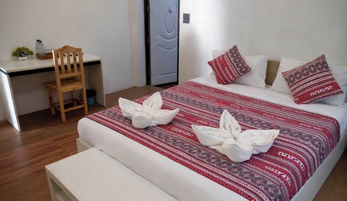 Deluxe Room, 1 Queen Bed