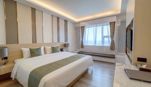 Deluxe Double Room, City View