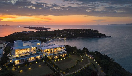 Four-Bedroom Oceanfront Pool Villa