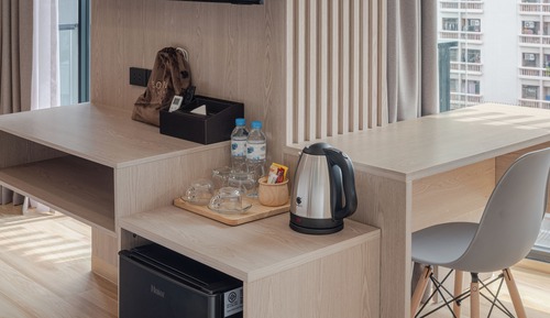 Superior Studio Suite, 1 King Bed, Non Smoking, City View