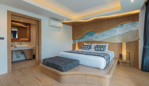 One Bedroom Suite