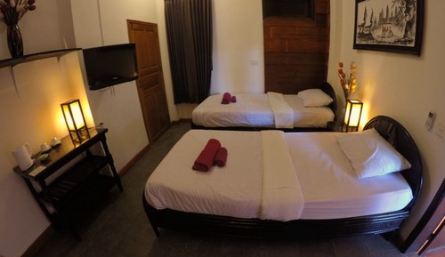 Standard Twin Room