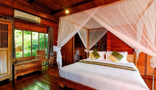Deluxe Thai Pool View
