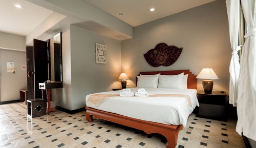 Lanna Standard, Third Floor
