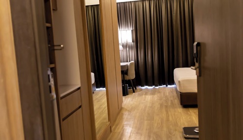Studio, 1 King Bed, City View