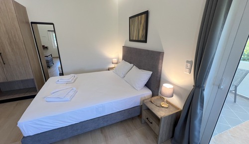 Comfort Quadruple Room, Mountain View