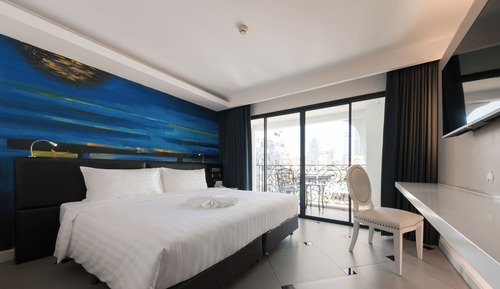 Executive Double Room, City View