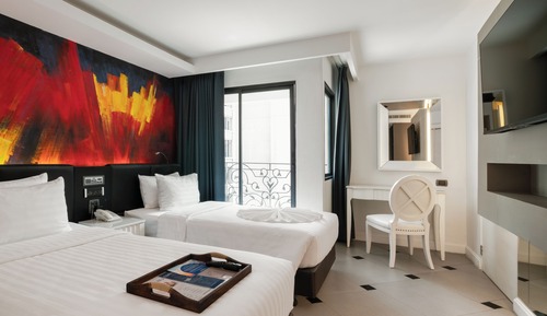 Family Suite, City View