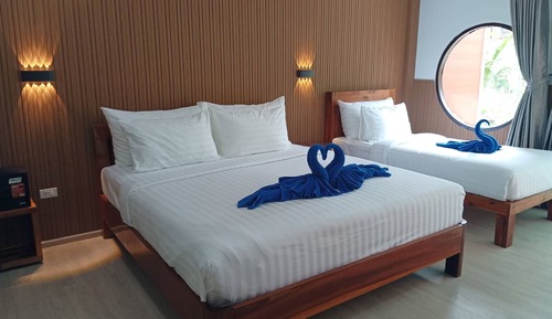 Superior Triple Room, Garden View
