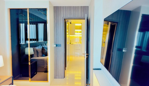 Sapphire Room