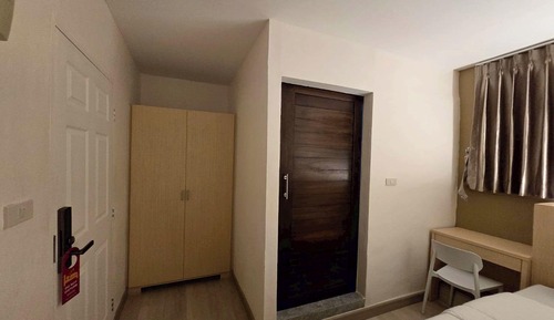 Superior Double Room at Soi 7