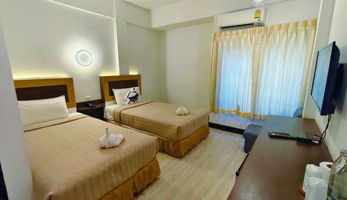 Superior Room, 2 Twin Beds, Non Smoking, Private Bathroom