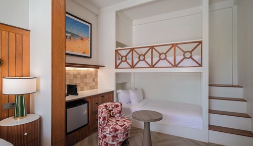 Pool Access Villa (Free Drop-off Airport Transfer)