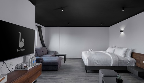 Family Studio Suite, Balcony, Garden View