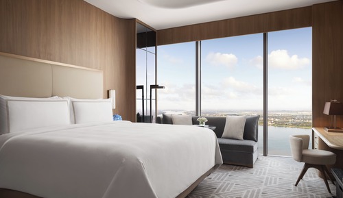 One Bedroom Apartment River King