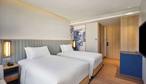 Twin Deluxe Room River View