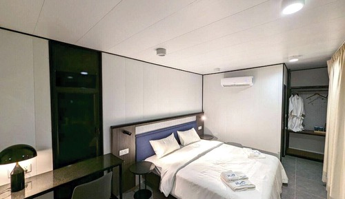 Panoramic Single Room, Balcony, Beach View