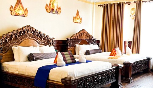 Premier Room