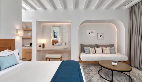 Deluxe Room, 1 King Bed (Pool)