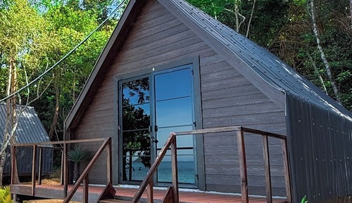 Deluxe Bungalows with Sea Views