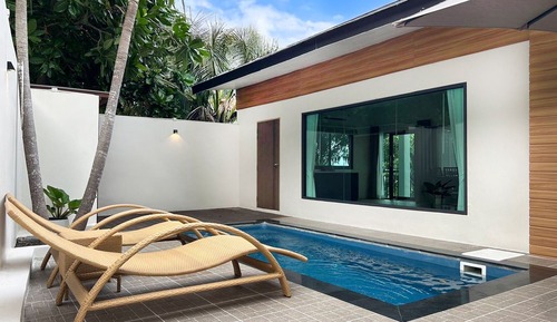 Presidential Suite with pool