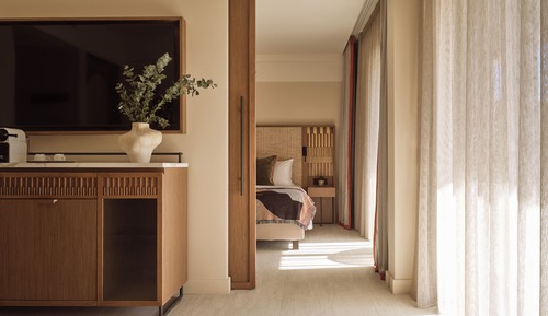 Deluxe Family Suite Garden View