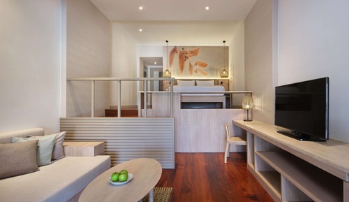 Seafront Suite