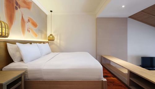 Seaview Hillside Suite