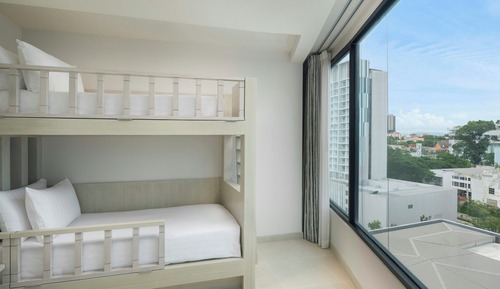 Deluxe Room, 1 King Bed (Family)