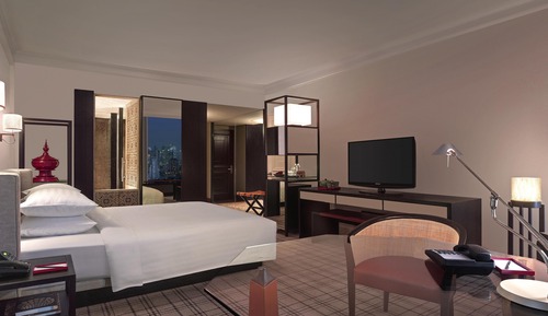 Club Room, 1 King Bed