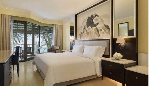 Premier Room, 1 King Bed, Oceanfront