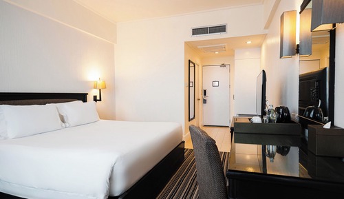 Deluxe Room, 1 King Bed