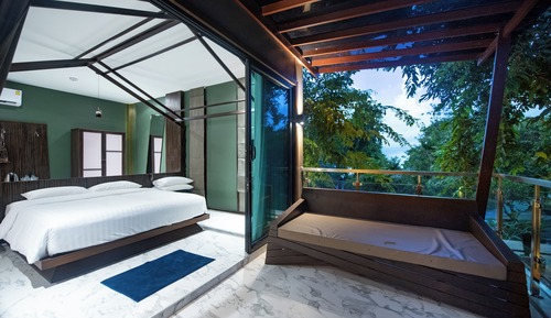 Suite Wooden Style
