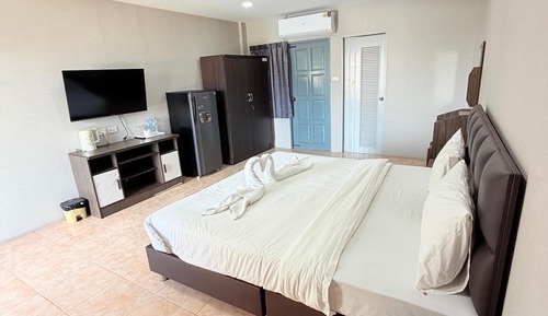 Deluxe Double Room, Balcony, Pool View