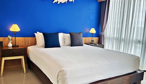 Standard Double Room - Free Airport Shuttle