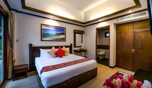 2 Bedroom Pool Access