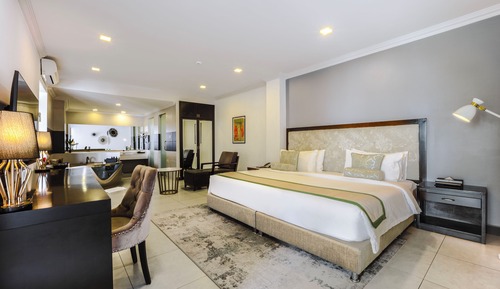 King Suite Tower