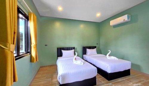 Twin Room with Private Bathroom