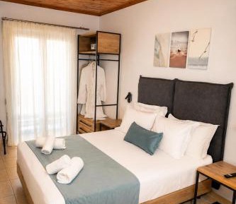 Triple Room with Balcony