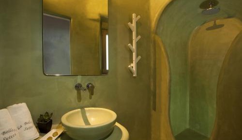Two-Bedroom Apartment with Private Swimming Pool and Hot Tub