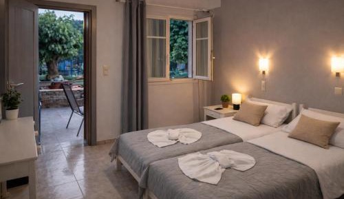 Apartment (4 Adults)