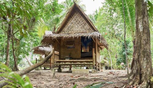 Single Room with Shared Bathroom