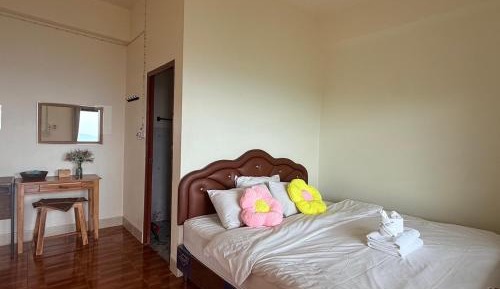 King Room with Mountain View