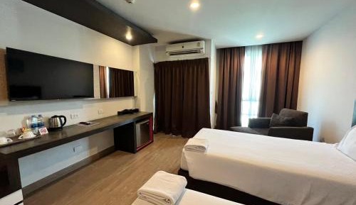 Deluxe Twin Room