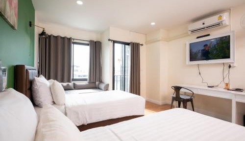 Standard Twin Room
